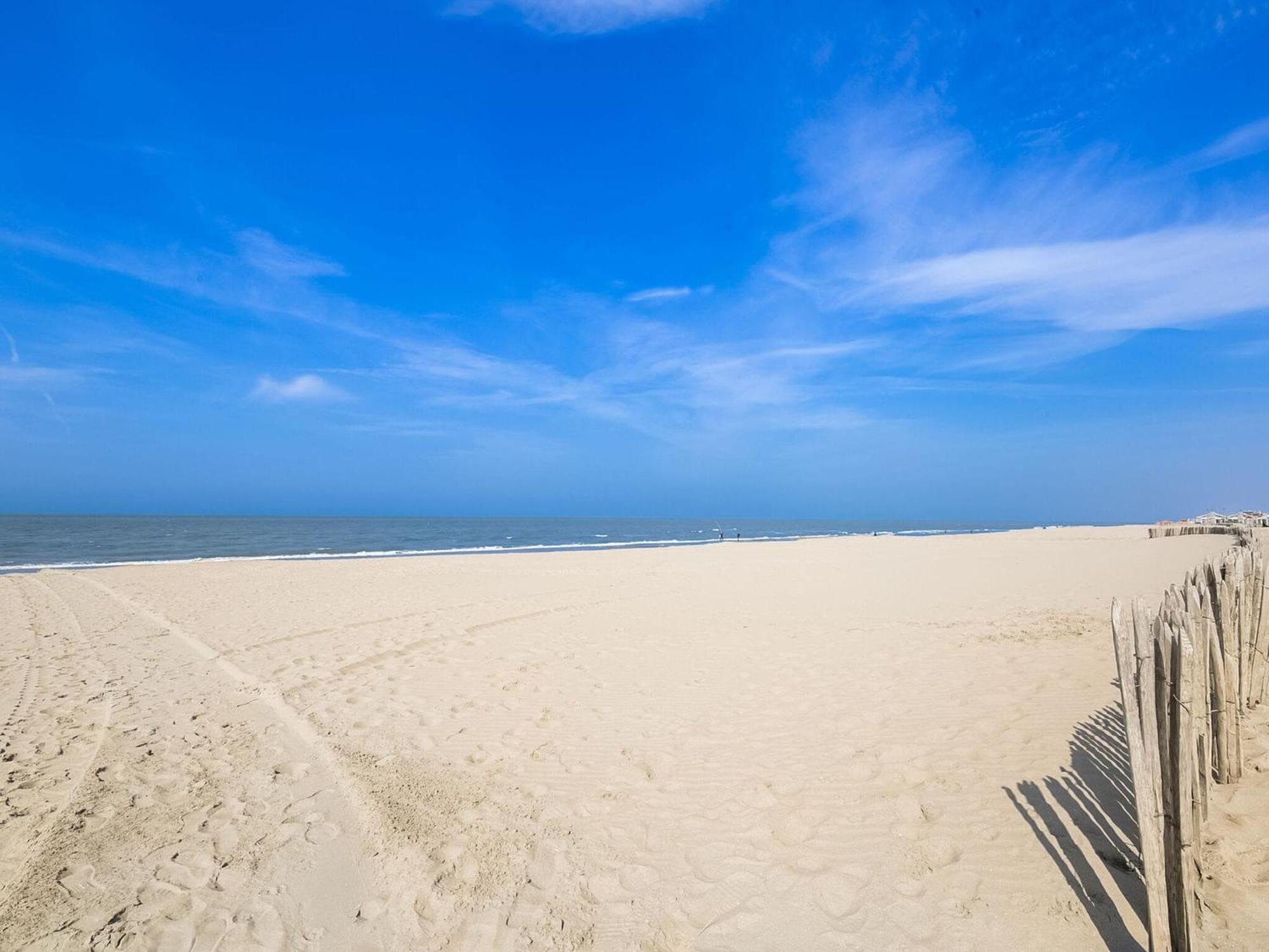 Apartment With Sea View And Parking In Katwijk Aan Zee Bagian luar foto